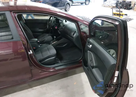 2017 Kia Forte Lx z USA, uszkodzony, nr VIN 3KPFL4A72HE127422